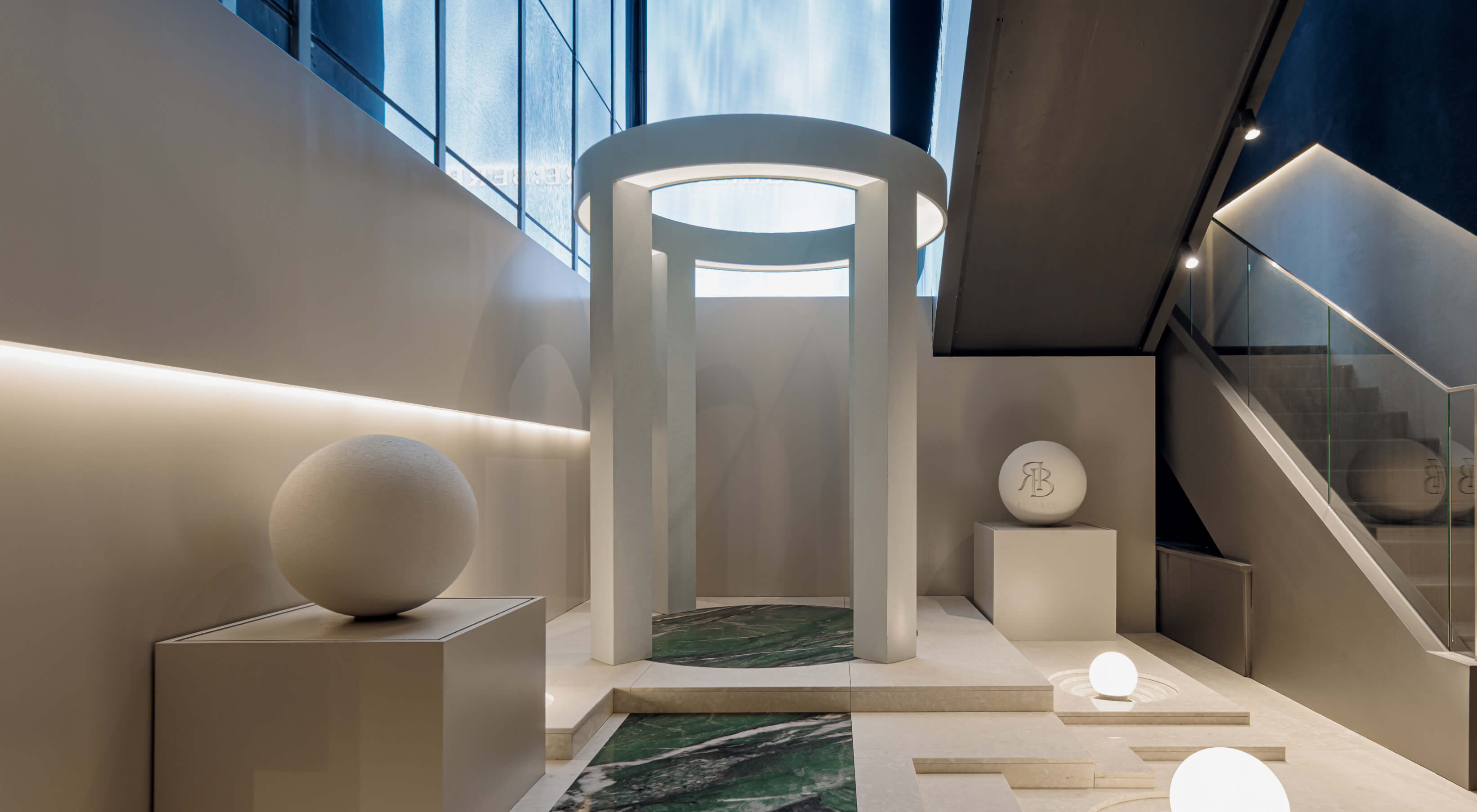 slider image slider_item_C4nYfd