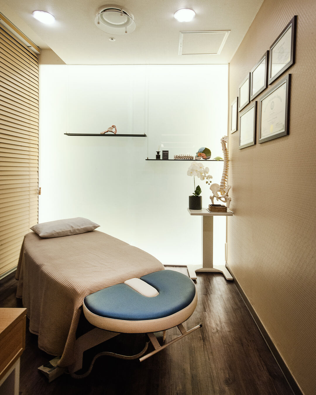 The Wells Clinic - Jamsil | Neurologist-Led Postural Correction & Pain Care