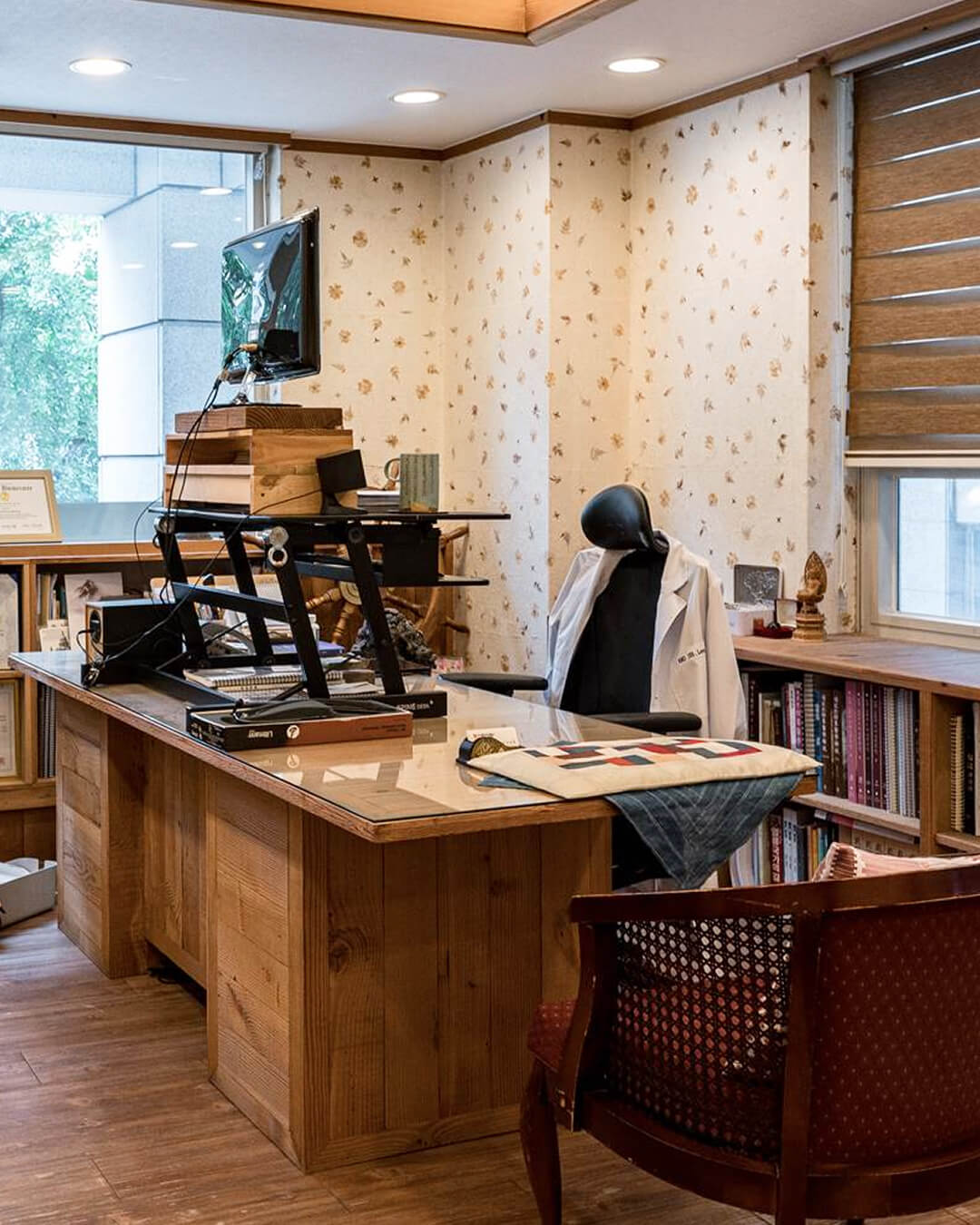 Doctor's desk of the Tong-in Traditional Korean Medicine Clinic.